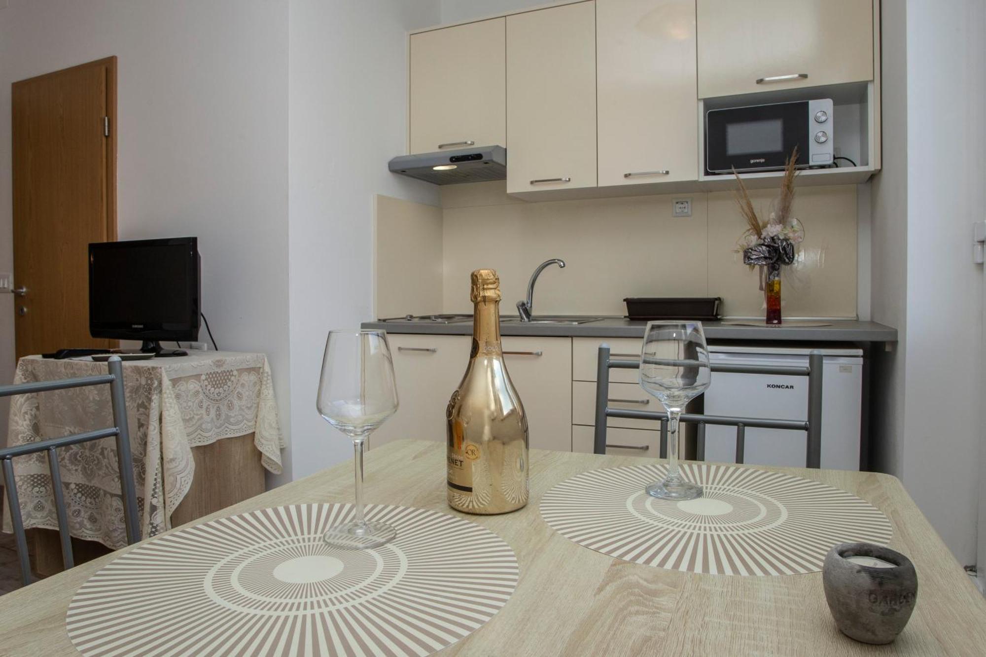 Apartment Adria Spalato Esterno foto